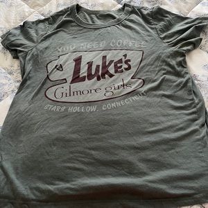Women's Gilmore Girls Luke's Short Sleeve Graphic T-Shirt - Target